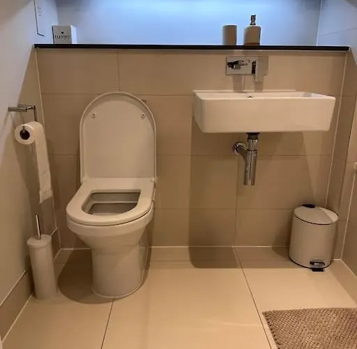 Stylish 2 Bedroom Apartment